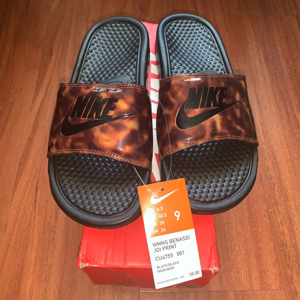 NIKE WMNS BENASSI JDI PRINT